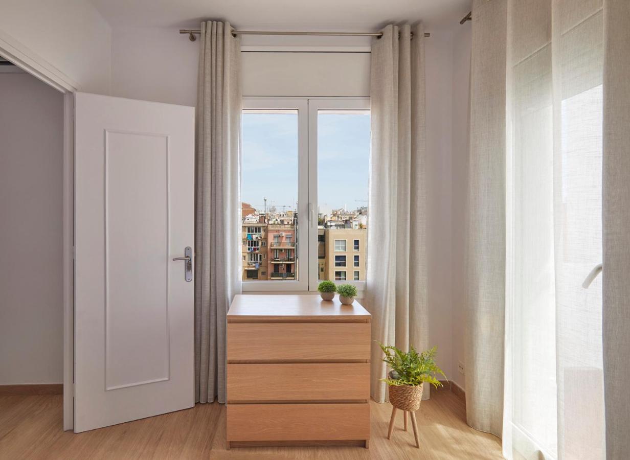 Fisa Rentals Aribau Barcelona Exterior photo