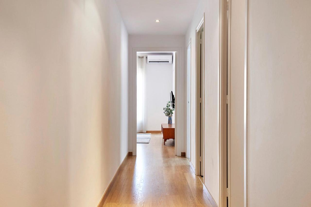Fisa Rentals Aribau Barcelona Exterior photo
